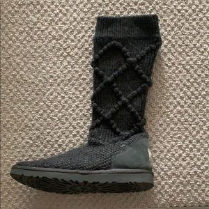 Beautiful sweater style Ugg’s